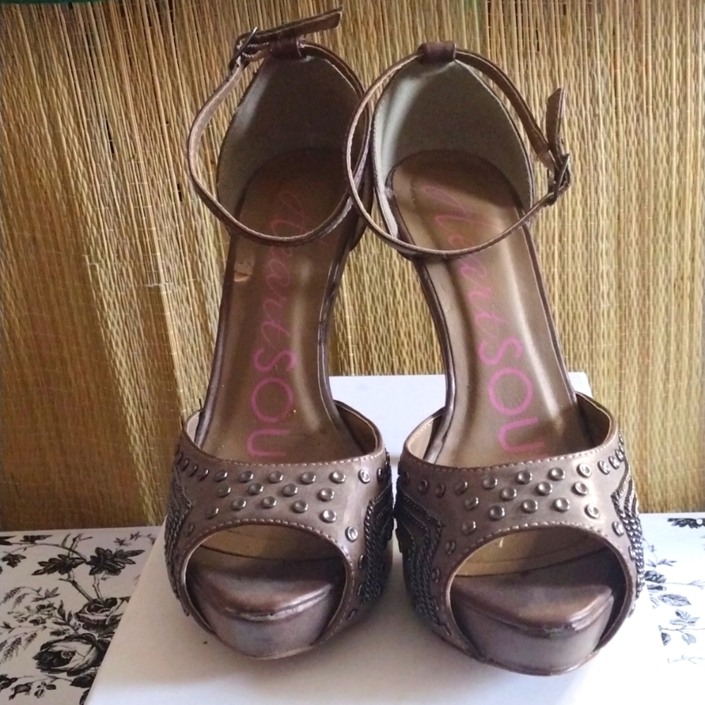 EC- Heart Soul Ankle Heels